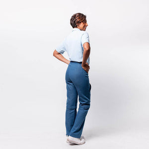 
                  
                    le-bermulon-ALEX-bleu-pantalon-constant-et-zoe-mode-vetements-adaptés
                  
                